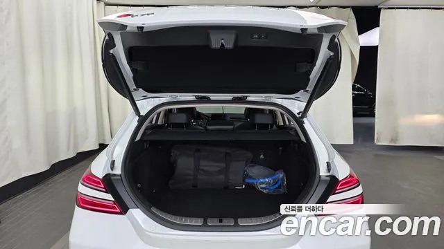 Genesis G70 — Фото автомобиля 20
