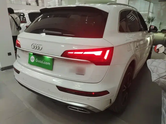 Audi Q5L — Фото автомобиля 6