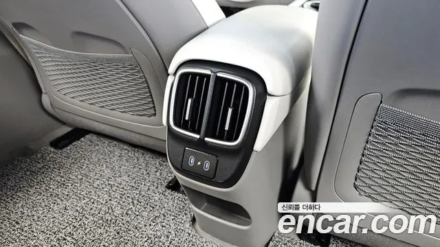 Hyundai Ioniq 6 — Фото автомобиля 25