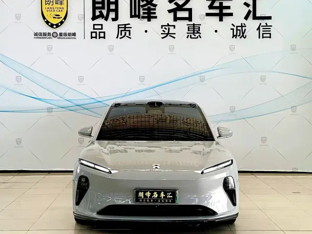 Nio ET5 Touring — Фото автомобиля 2