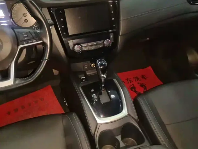 Nissan X-Trail — Фото автомобиля 16