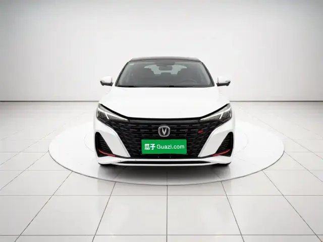 Changan Eado — Фото автомобиля 2