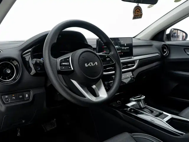 Kia K3 — Фото автомобиля 18