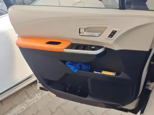 Toyota Sienna — Фото автомобиля 7