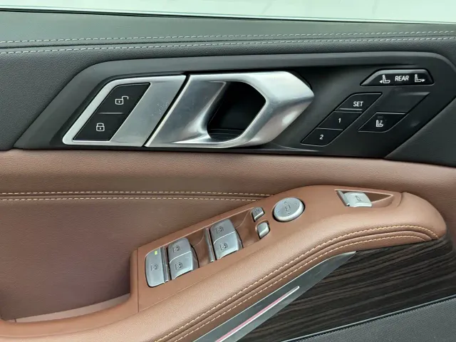 BMW X7 — Фото автомобиля 11
