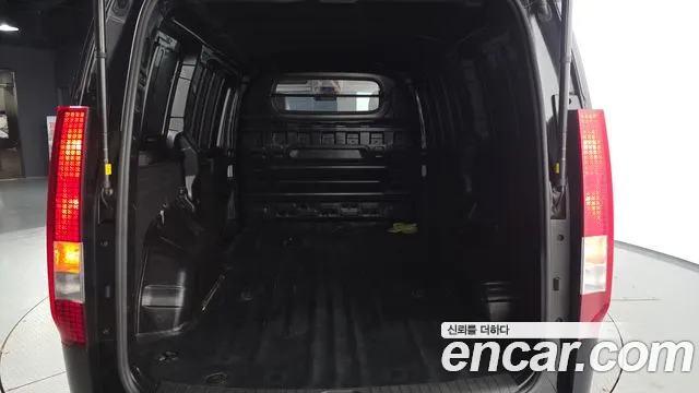 Hyundai Staria Staria Карго 3 места — Фото автомобиля 15
