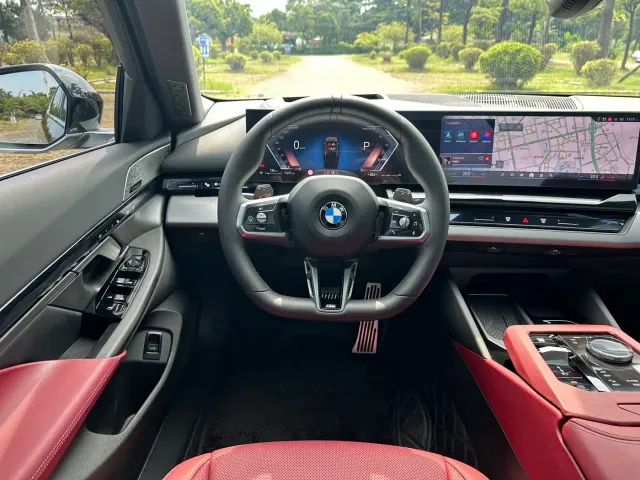 BMW 5 Series — Фото автомобиля 18