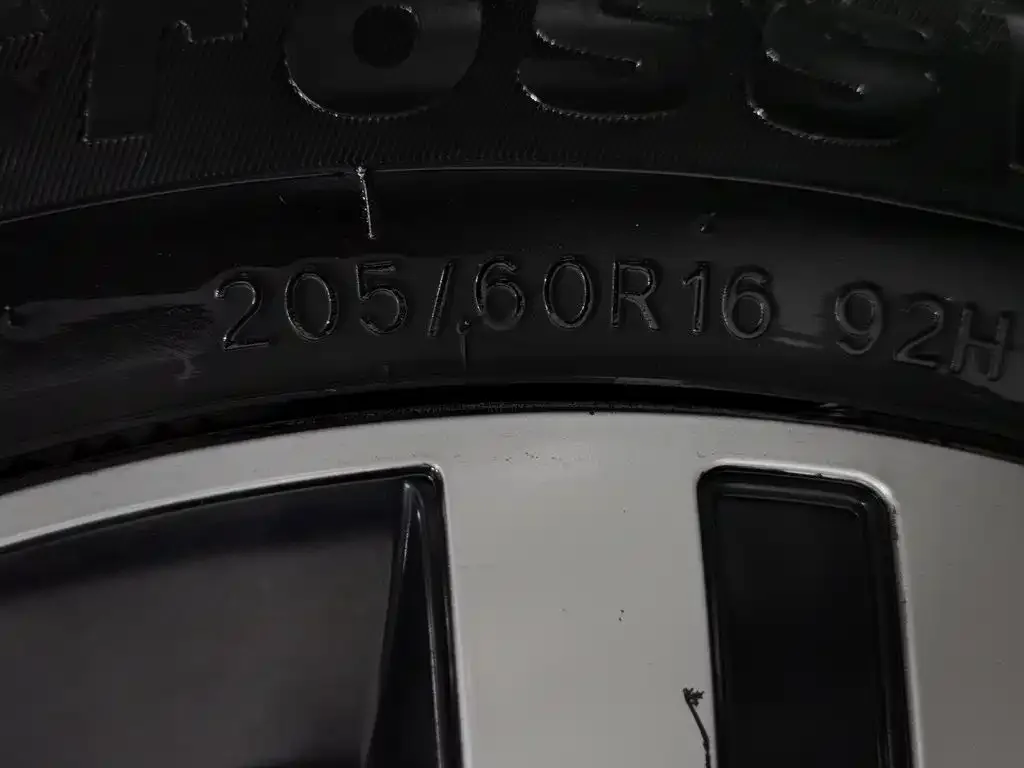 BYD BYD e2 2021 Comfort Model — Фото автомобиля 24