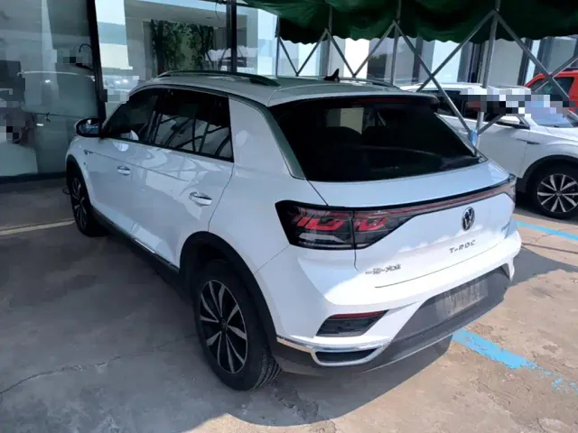 Volkswagen T-Roc — Фото автомобиля 4
