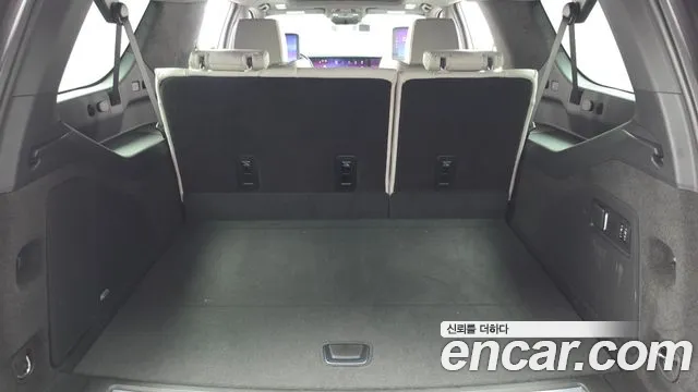 Cadillac Escalade Escalade 5 поколение — Фото автомобиля 13