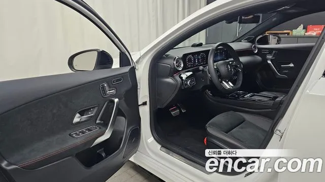 Mercedes-Benz A-Class W177 — Фото автомобиля 9
