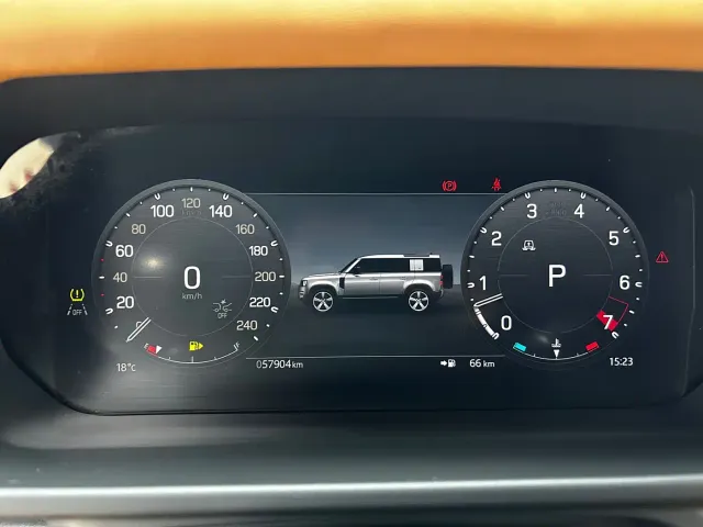 Land Rover Defender — Фото автомобиля 8