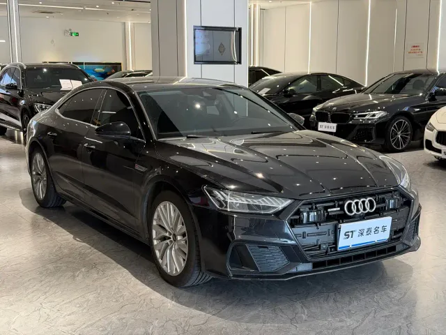 Audi A7L — Фото автомобиля 3