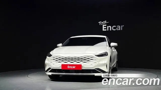 Kia K8 — Фото автомобиля 3