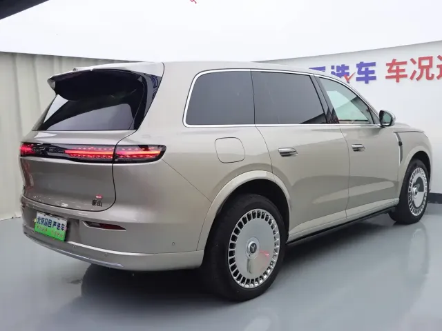 Voyah Auto VOYAH Taisan 2026 Model Base — Фото автомобиля 26
