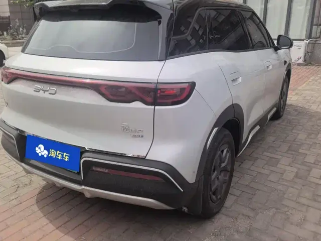 BYD Yuan UP — Фото автомобиля 3