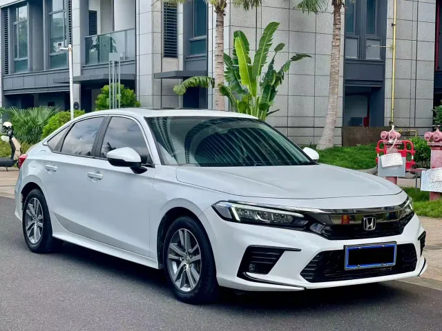 Honda Civic — Фото автомобиля 3