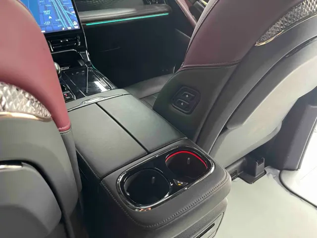 GAC Trumpchi M8 — Фото автомобиля 14