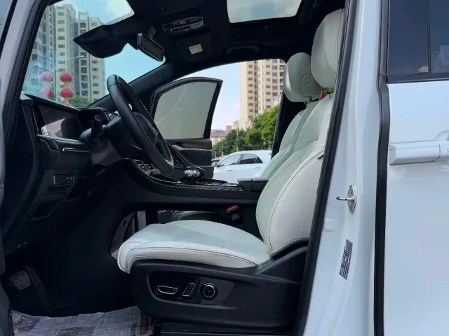 GAC Trumpchi M8 — Фото автомобиля 26