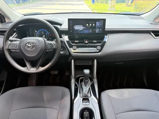 Toyota Corolla Cross — Фото автомобиля 7
