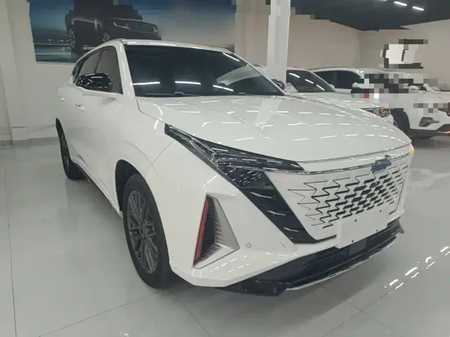 Changan Z6 — Фото автомобиля 3