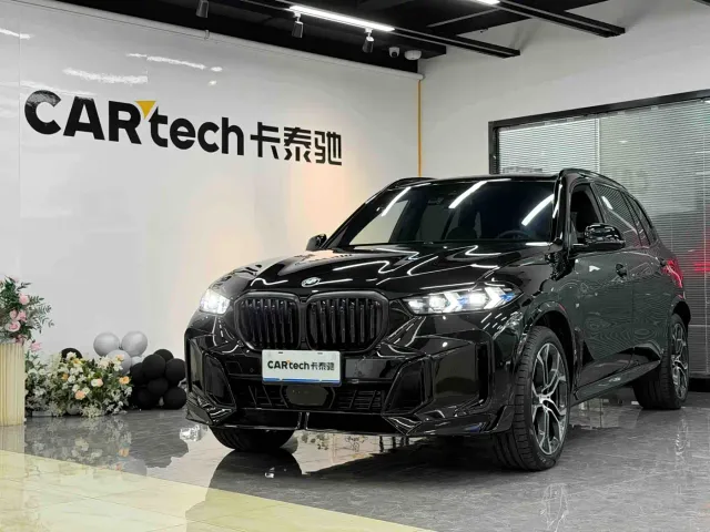 Фотография автомобиля — BMW X5