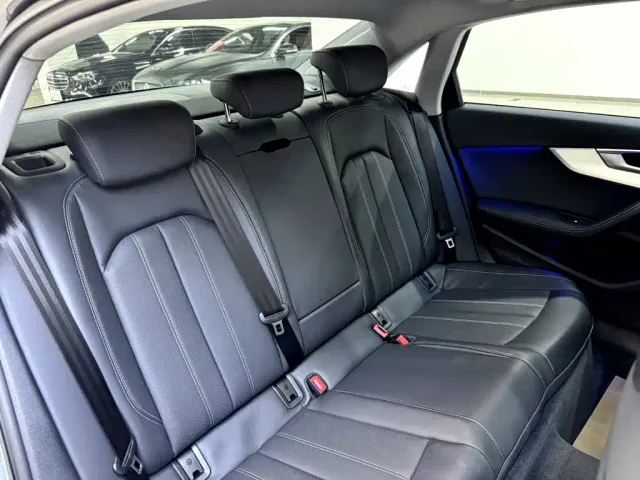 Audi A4L — Фото автомобиля 18