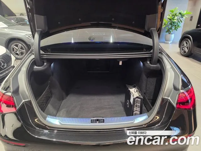 Mercedes-Benz S-Class W223 — Фото автомобиля 14