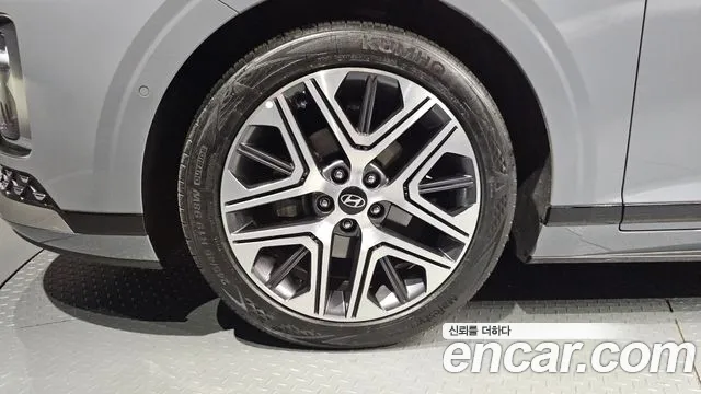Hyundai Grandeur GN7 — Фото автомобиля 5