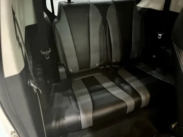 Roewe Clever — Фото автомобиля 11