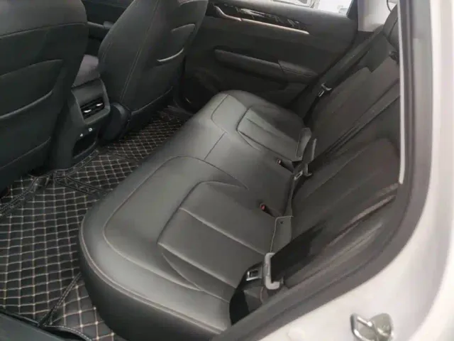 Wuling Starlight — Фото автомобиля 16
