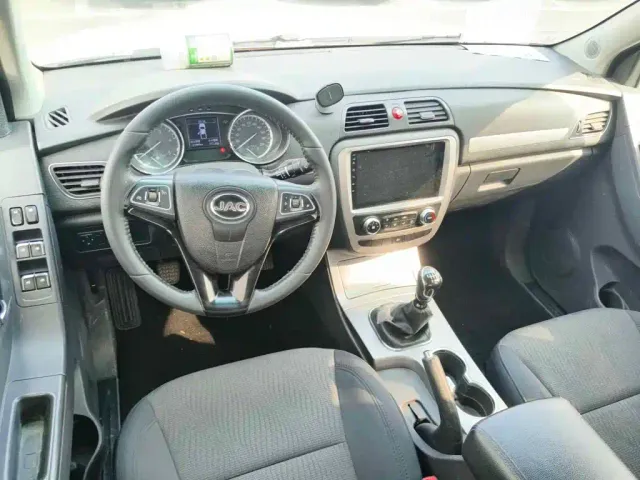 JAC Motors T6 — Фото автомобиля 12