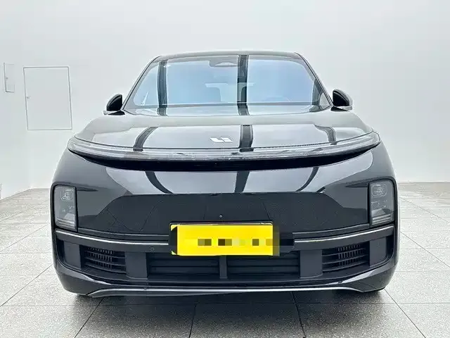 Li Auto L9 — Фото автомобиля 2