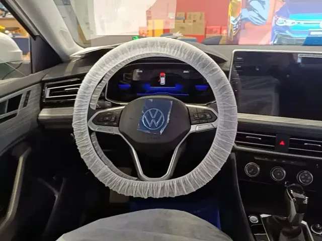 Volkswagen Sagitar — Фото автомобиля 10