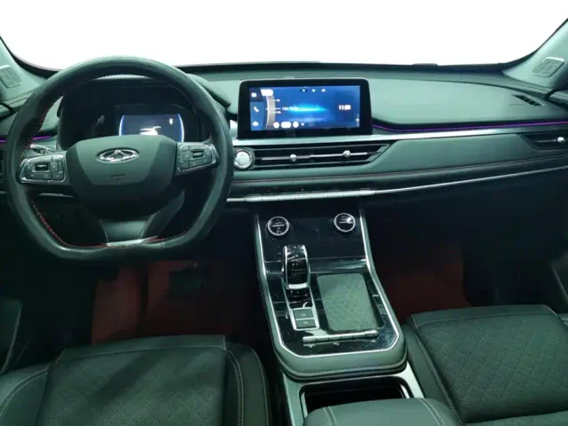 Chery Tiggo 8 — Фото автомобиля 12