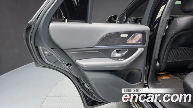 Mercedes-Benz GLE-Class — Фото автомобиля 20
