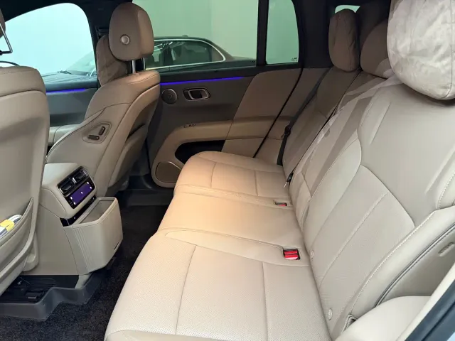 Li Auto i6 — Фото автомобиля 9