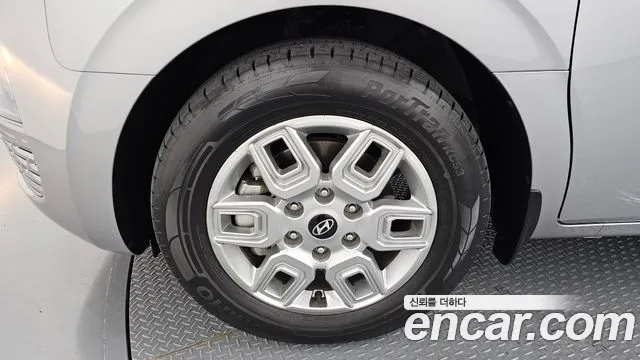 Hyundai Staria — Фото автомобиля 5