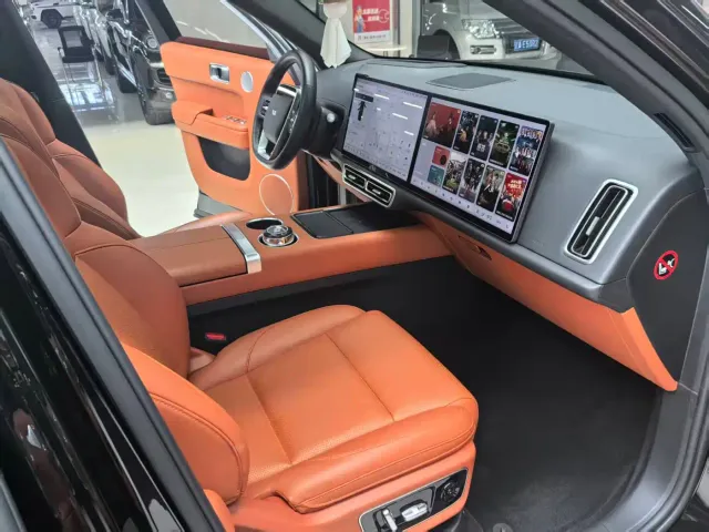 Li Auto L7 — Фото автомобиля 15
