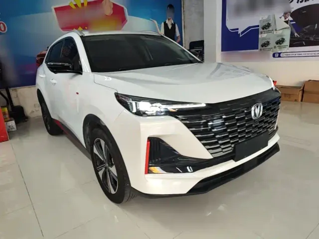 Changan CS55 Plus — Фото автомобиля 3
