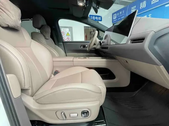 Li Auto i6 — Фото автомобиля 12