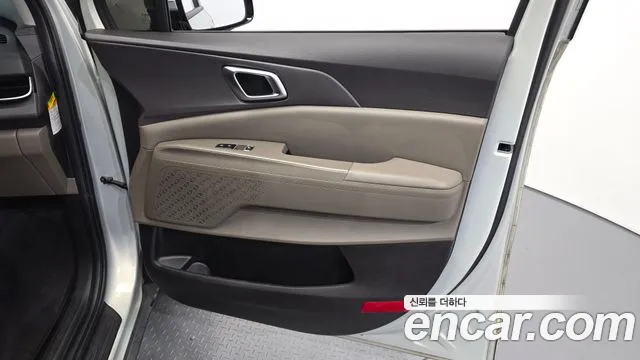 Kia Carnival 4th Gen — Фото автомобиля 13