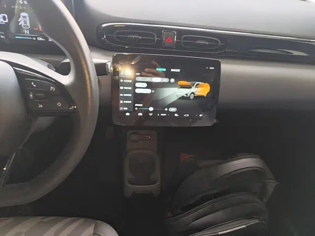 Leapmotor T03 — Фото автомобиля 12