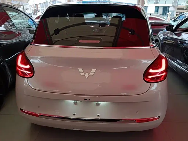 Wuling Bingo — Фото автомобиля 5