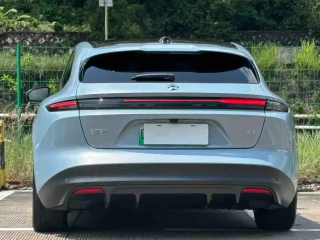 Nio ET5 Touring — Фото автомобиля 9