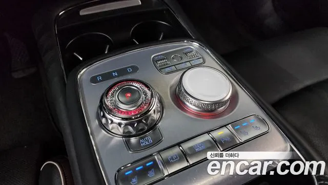 Genesis G90 Бензин 3.5 турбо AWD — Фото автомобиля 9