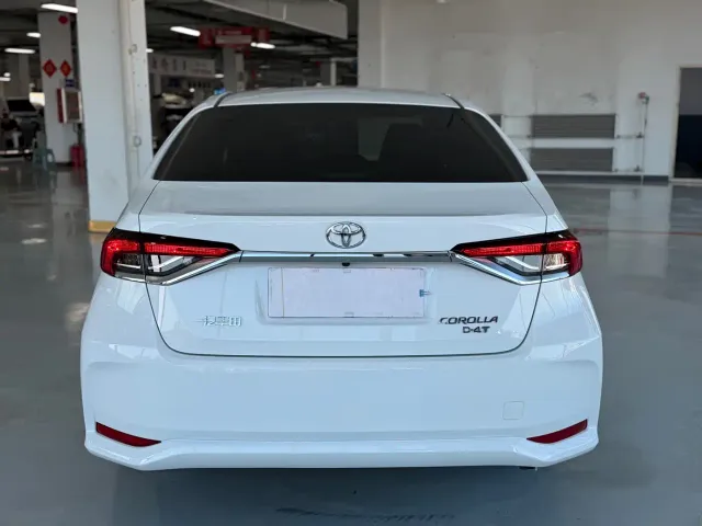 Toyota Corolla — Фото автомобиля 8
