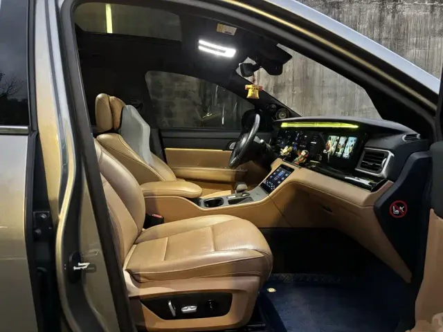 Li Auto ONE — Фото автомобиля 24