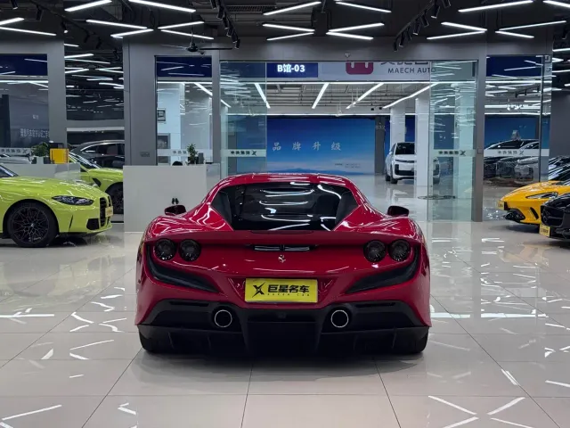 Ferrari F8 — Фото автомобиля 8