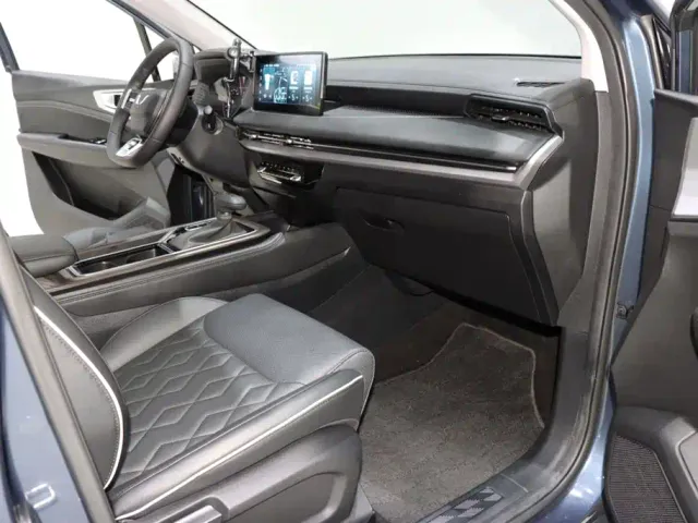 Wuling Jiachen — Фото автомобиля 8